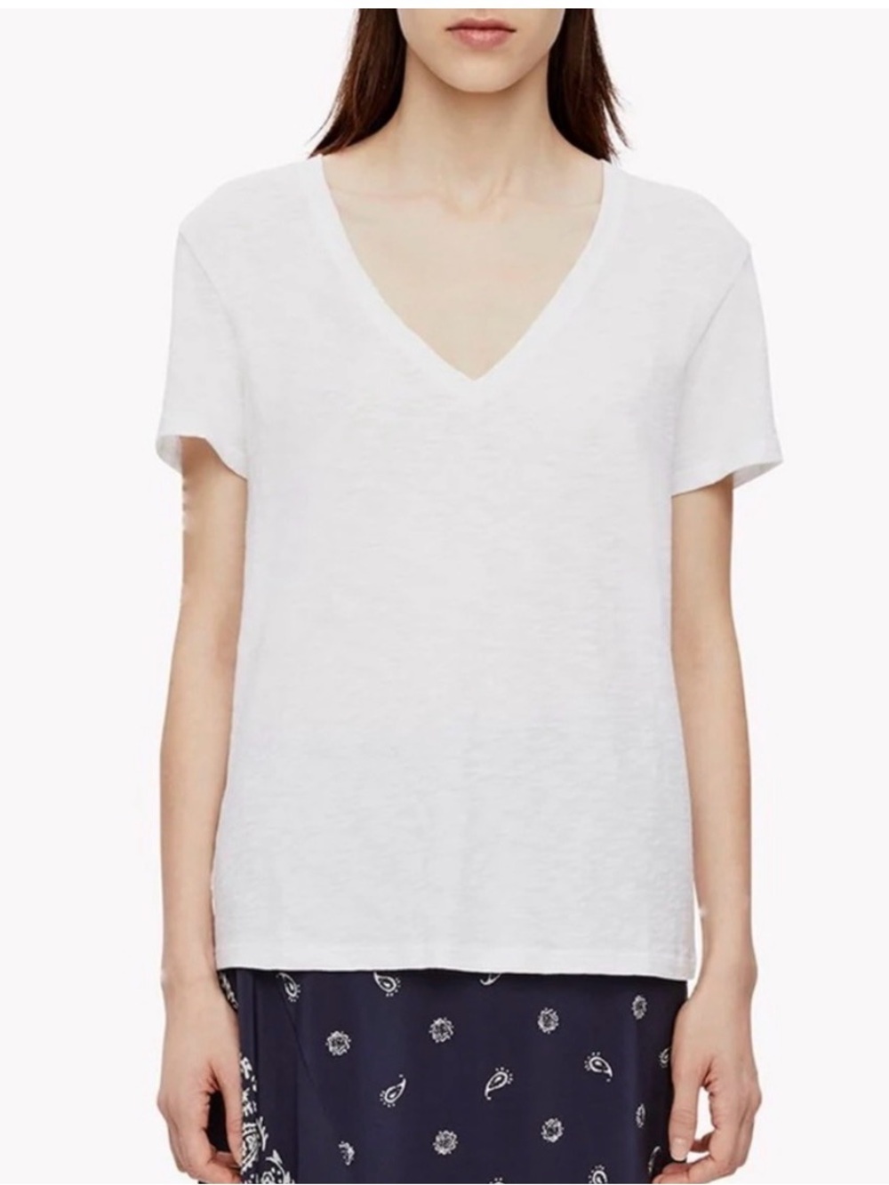 Theory Dayne B Women's V-Neck Tee in White marked $85 NWT size small